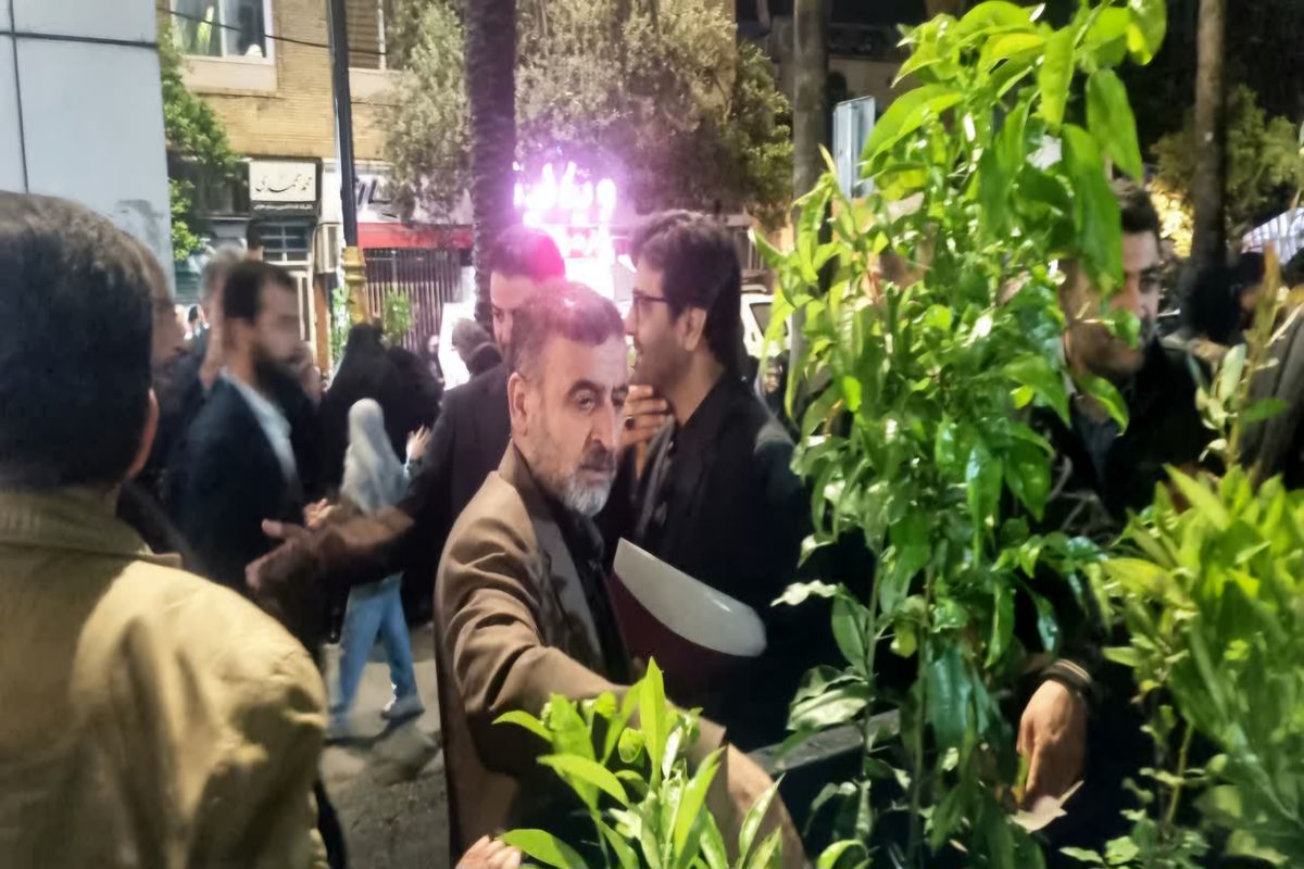 توزیع نهال