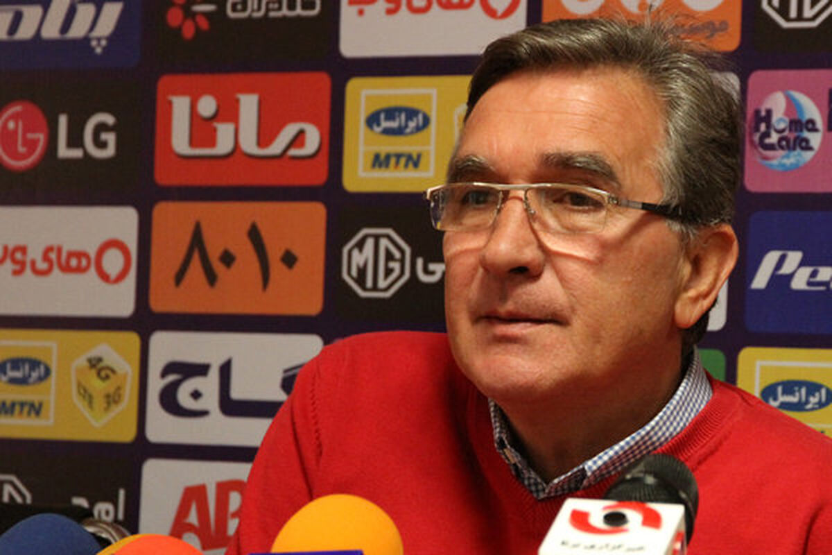 سرمربی تیم فوتبال پرسپولیس