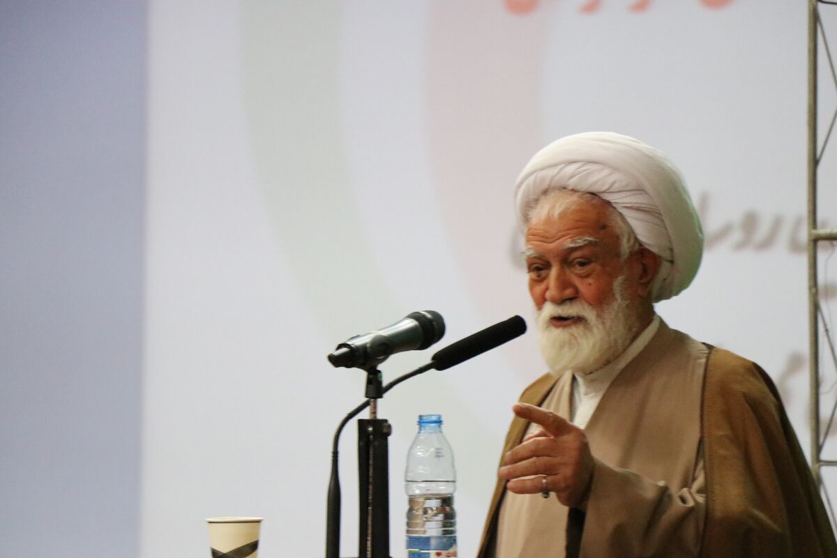 نعیم آبادی