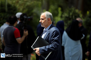 کارکنان دستگاه‌ها باید به قانون مسلط باشند