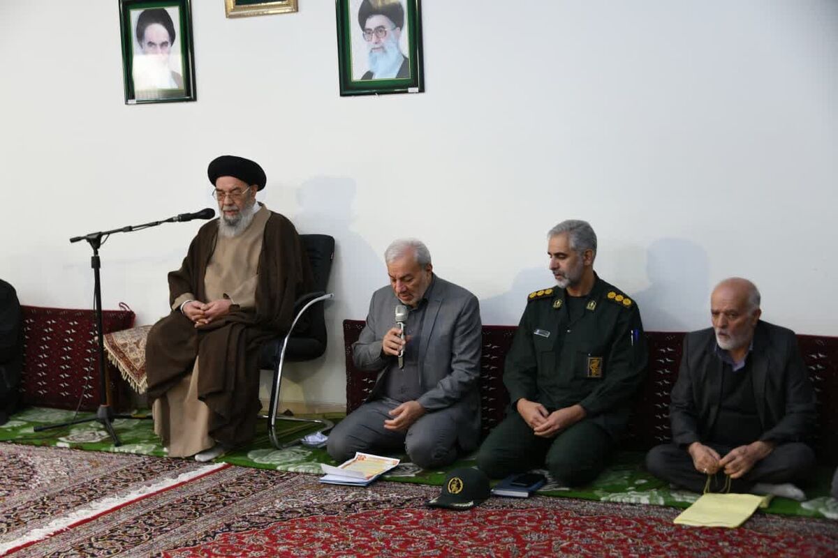 امام جمعه اصفهان و شهدا