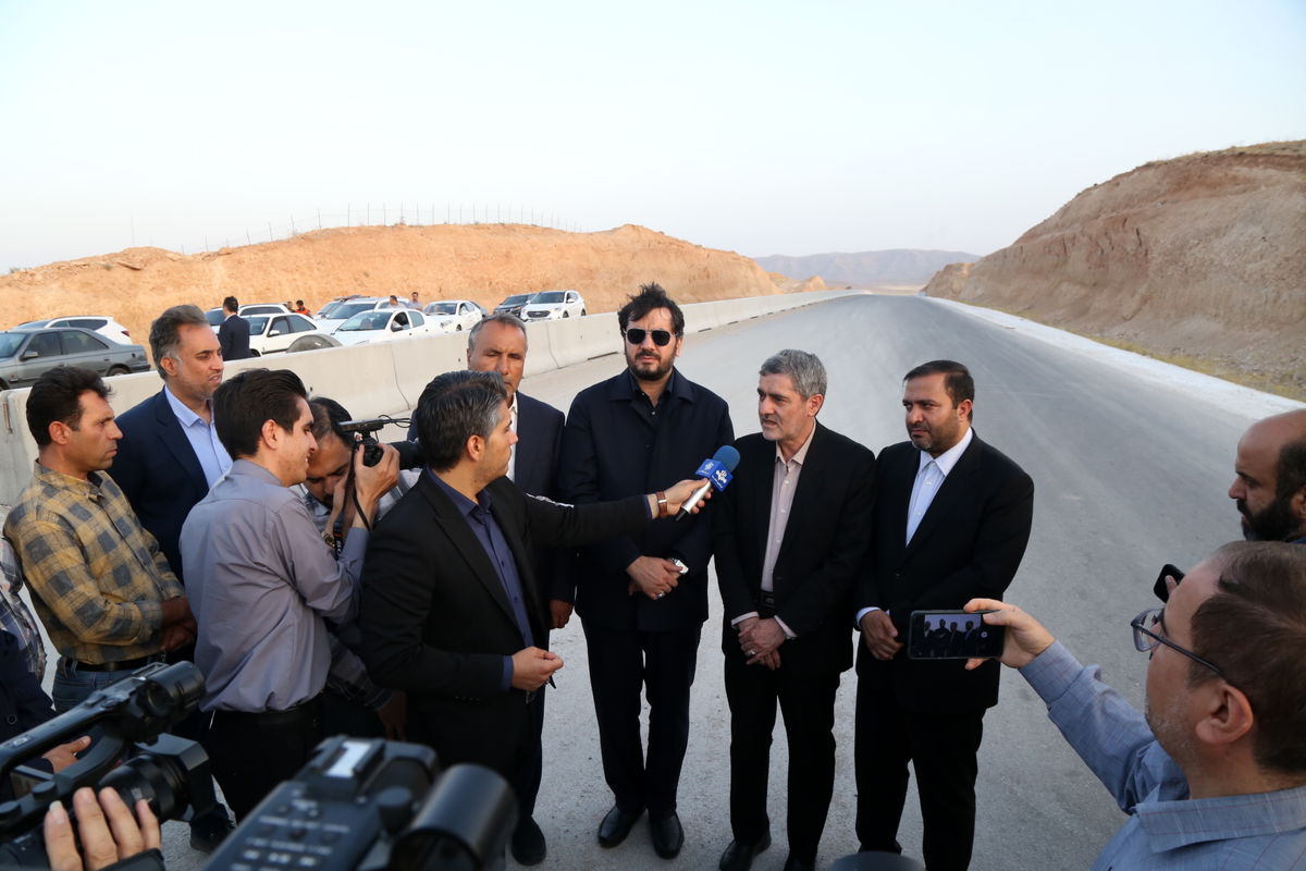 آزاد راه شیراز _اصفهان