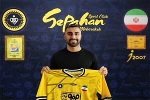 کاوه رضایی به تیم فوتبال سپاهان پیوست