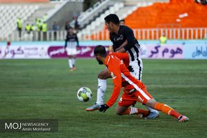 پدیده پیروز دربی شد