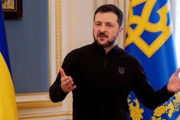 برای هر دو مسیر دیپلماسی و ادامه جنگ آماده‌ایم