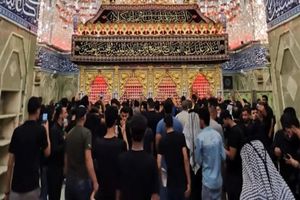 فریاد مرگ بر آمریکا و اسرائیل در حرم ابالفضل‌العباس (ع) + فیلم