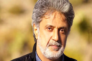 اعتراض تند و کنایه‌آمیز داریوش خواننده ایرانی به دیکتاتوری پهلوی! + فیلم