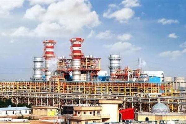 فجر انرژی خلیج فارس طلایی‌ترین نشان مدیریت مالی کشور را کسب کرد