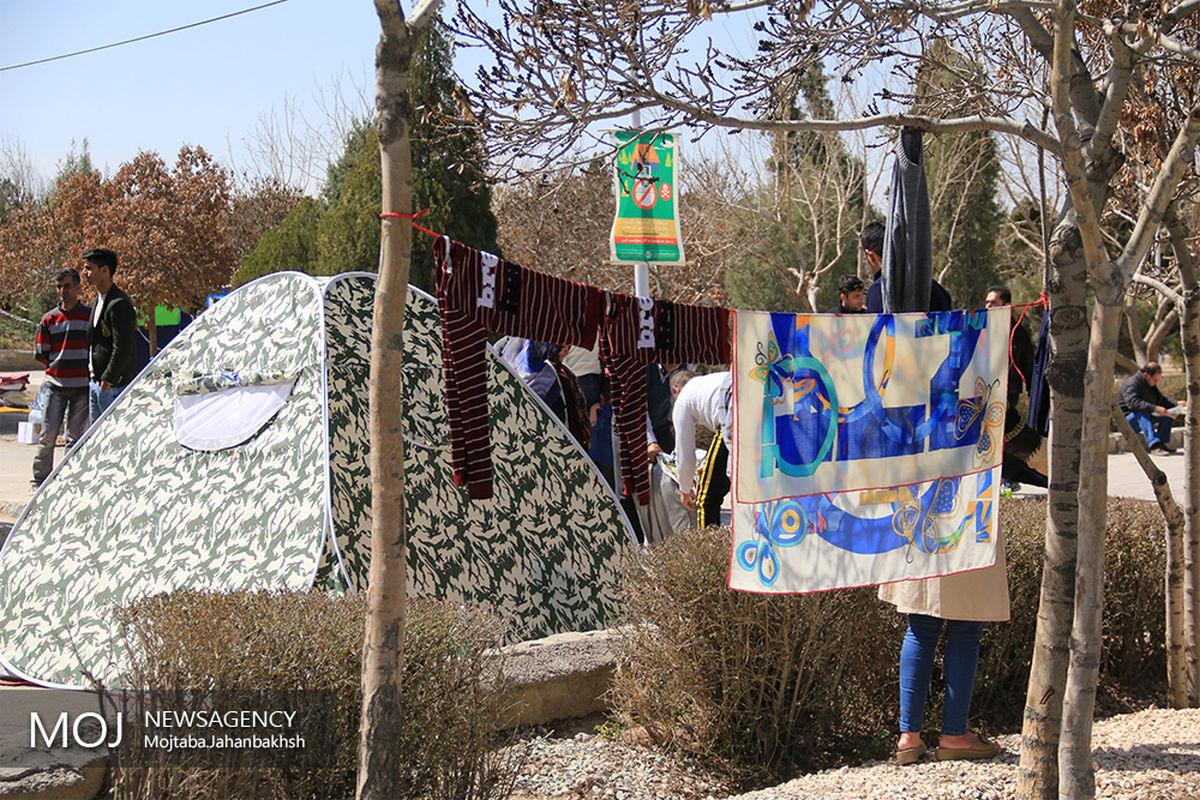 مهمانان نوروزی باغ فدک اصفهان