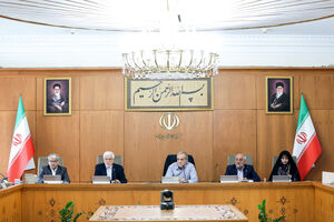 حقوق و پاداش کارکنان براساس عملکرد پرداخت شود