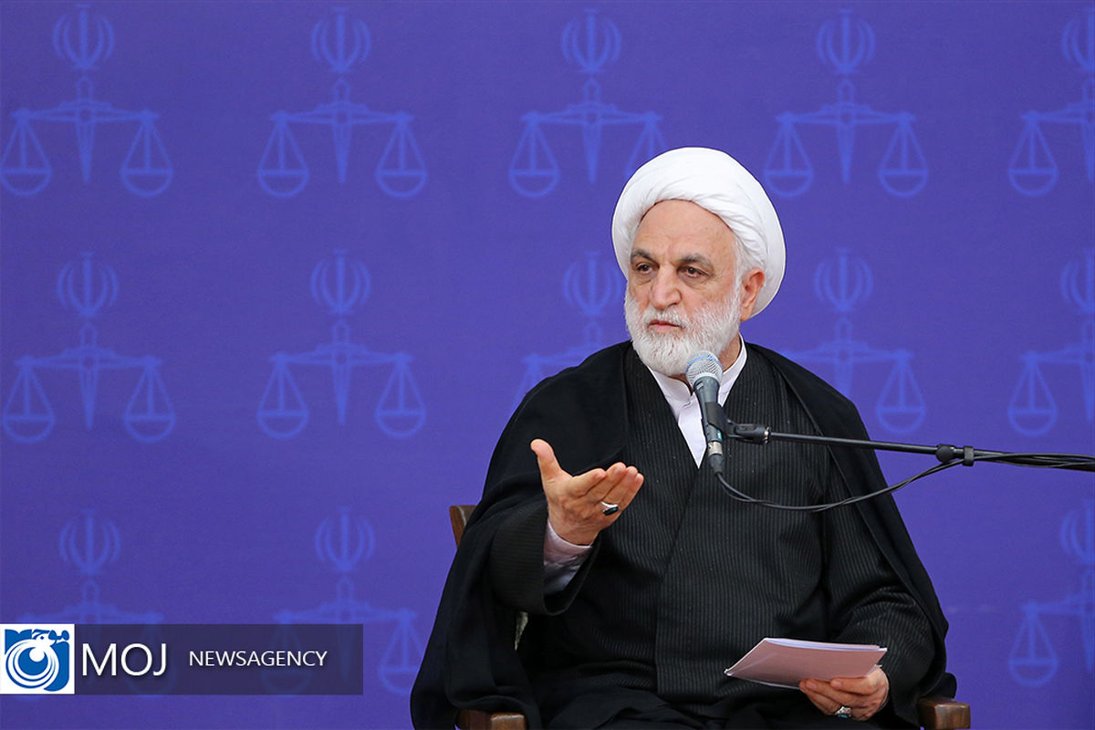 نشست جمعی از اعضای اتاق اصناف، اتحادیه‌ها و بازاریان با رئیس قوه قضاییه