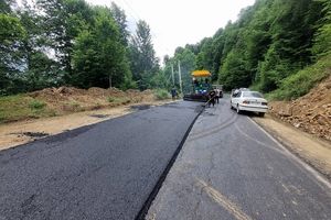 اجرای ۴۵ کیلومتر آسفالت راه‌های روستایی مازندران