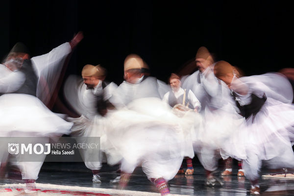 جشنواره موسیقی فجر با رونمایی از آلبوم 41 اثر و اجرای آوین " خواننده هوش مصنوعی " خاتمه می‌یابد