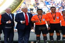 لحظه اهدای مدال ترامپ به فغانی + فیلم