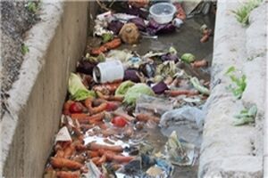 مشکل آبگرفتگی و بوی نامطبوع نهر فیروزآباد تا پایان سال رفع می شود