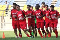تمرینات پرسپولیس در پژوهشگاه نفت دنبال شود