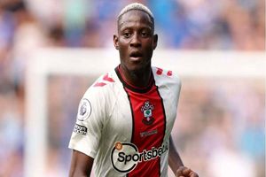 استقلال موسی جنپو را رو کرد