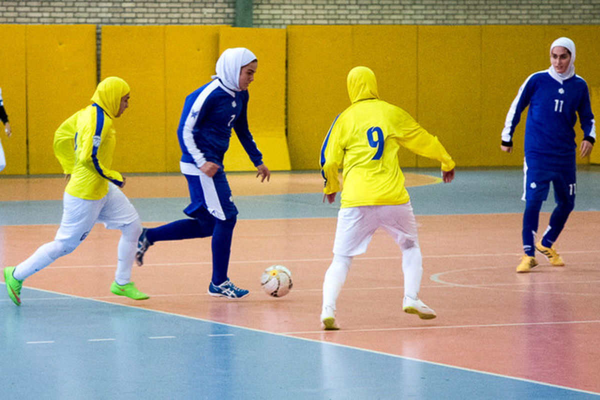 فوتبال بانوان