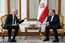 دیدار کمیسر عالی پناهندگان سازمان ملل با وزیر امور خارجه ایران درباره وضعیت پناهندگان افغانستانی