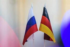 آلمان به تهدید مدودف علیه صدراعظم واکنش نشان داد