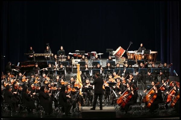 فیلم کنسرت میان ستاره‌ای در برج میلاد / اجرای متفاوت ارکستر فیلارمونیک آلنام 