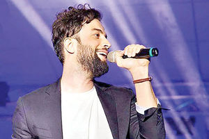 ساعت پخش برنامه‌ ماه ماه با اجرای بنیامین بهادری