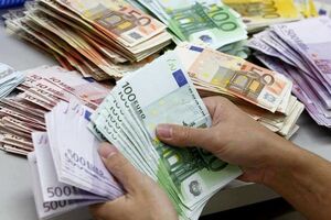 قیمت آزاد ارز در بازار تهران 18 فروردین 98/ روند صعودی قیمت دلار