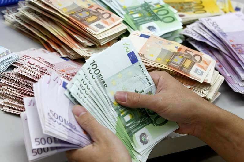 قیمت دلار تک نرخی 6 دی 97/ نرخ 39 ارز عمده اعلام شد