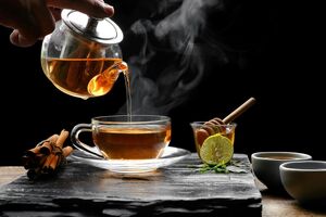 مصرف بیش از حد چای چه عوارضی دارد؟