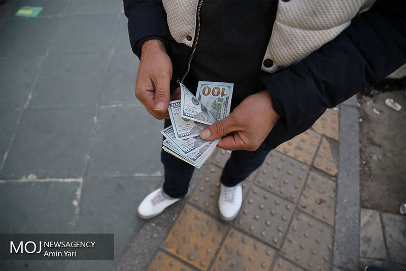 قیمت آزاد ارز در بازار تهران 17 بهمن 97/ قیمت دلار اعلام شد