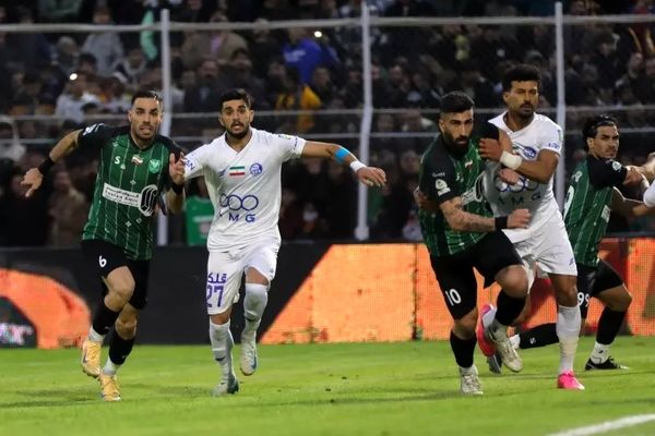 خیبر از داور بازی با استقلال شکایت کرد