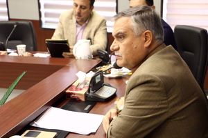 دانشگاه علمی-کاربردی پژوهش به صورت محض انجام نمی دهد!