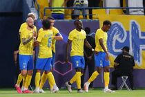 النصر ۴ بازیکن می‌دهد که یکی بگیرد!
