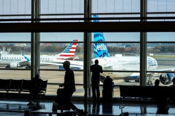 لغو ۲۸۰۰ پرواز در یک روز؛ کمبود کنترل‌کنندگان ترافیک آسمان آمریکا را فلج کرد