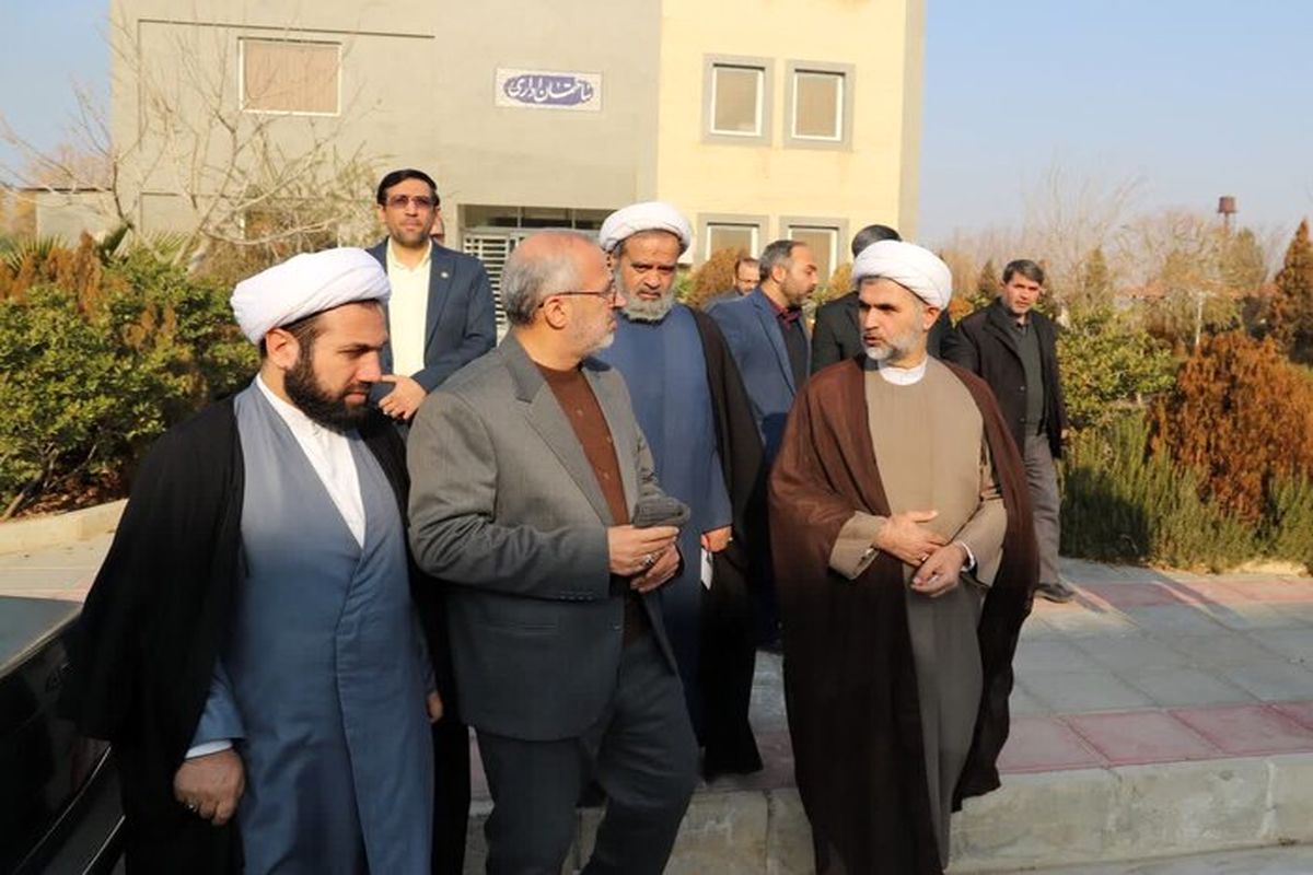 استاندار قم