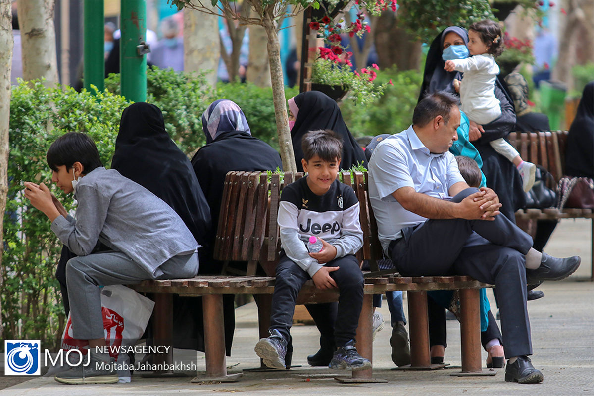 بی توجهی مسافران نوروزی یه زدن  ماسک در شهر اصفهان