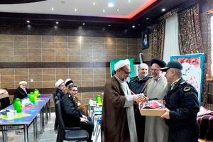 اخلاق، نجات بخش انسانیت است