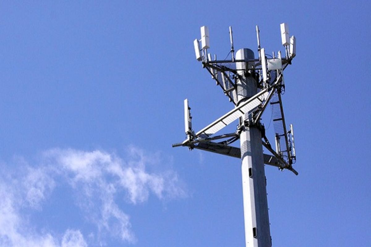 دکل های تلفن همراه