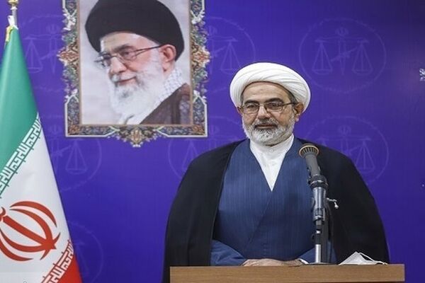 مجاهدت‌های شهید خادمی برگ زرینی در تاریخ ایثارگری‌های فرزندان ملت در سپاه خواهد بود