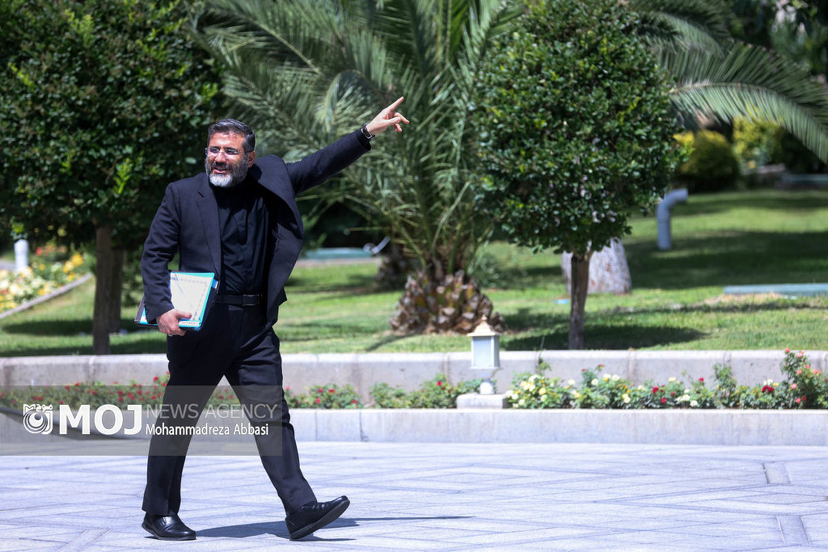 حاشیه جلسه هیات دولت - ۲۰ تیر