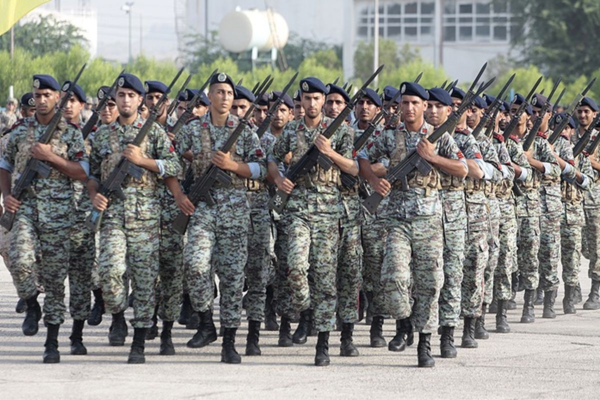 صبحگاه مشترک نیرو‌های مسلح