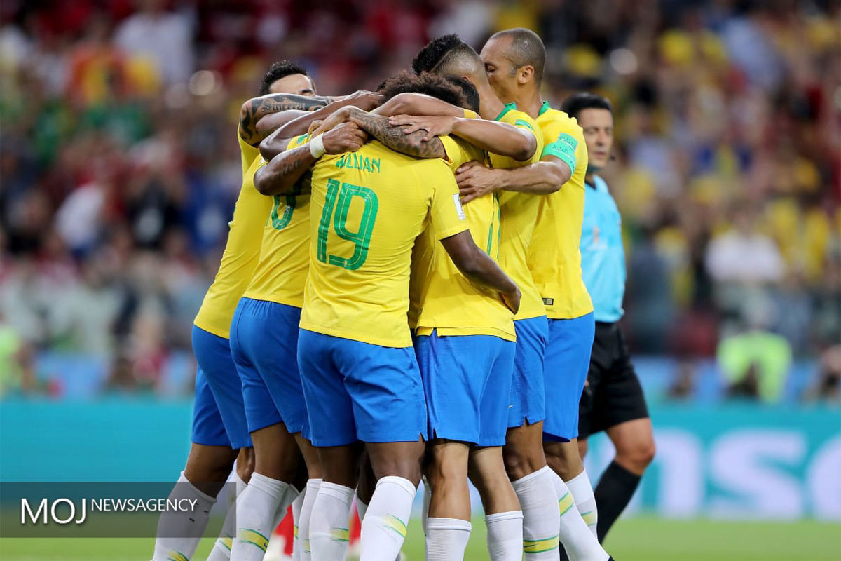 جام جهانی فوتبال - دیدار تیم های برزیل و صربستان