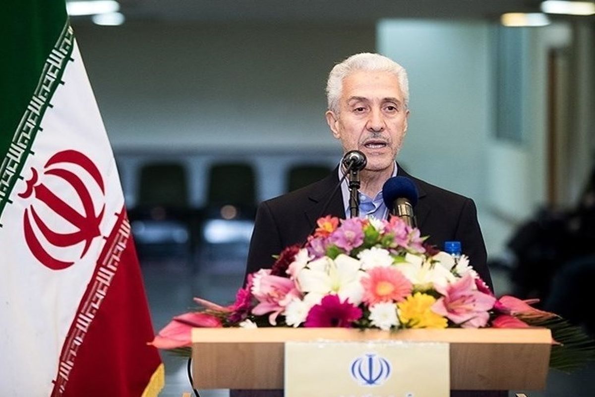 اصفهان- وزیر علوم