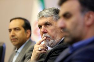 تاکید بر گفتگوی برای خروج از ابهام های چند قطبی در مورد سینما