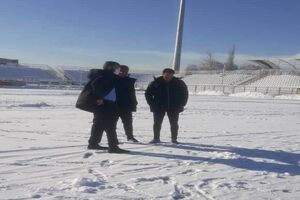 اعتراض باشگاه نفت مسجدسلیمان به آماده نبودن چمن ورزشگاه