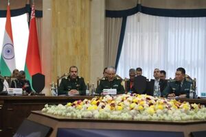 ایران از شکست تجاوز و تغییر نظم جهان روایت کرد