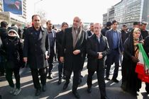 حضور وزیر کار در بین مردم و شنیدن حرف آن‌ها + فیلم