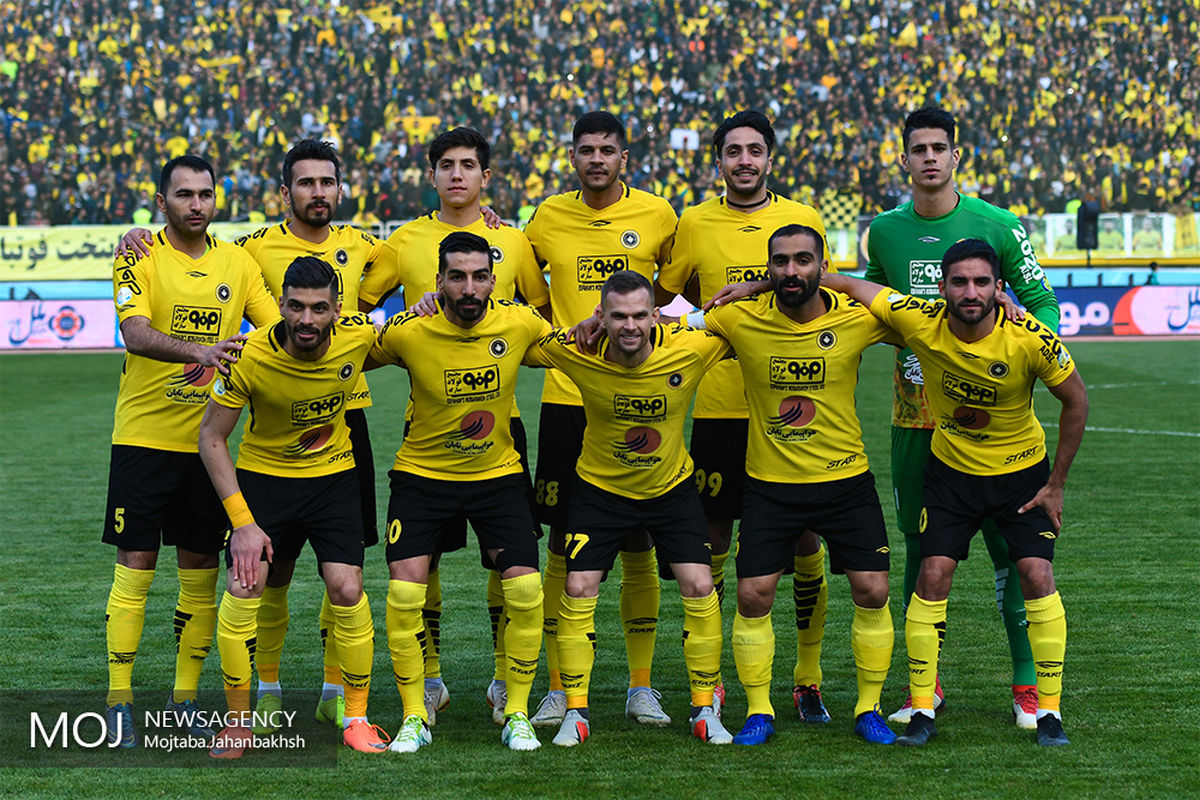 دیدار تیم های فوتبال سپاهان اصفهان و پرسپولیس/عکس تیمی سپاهان