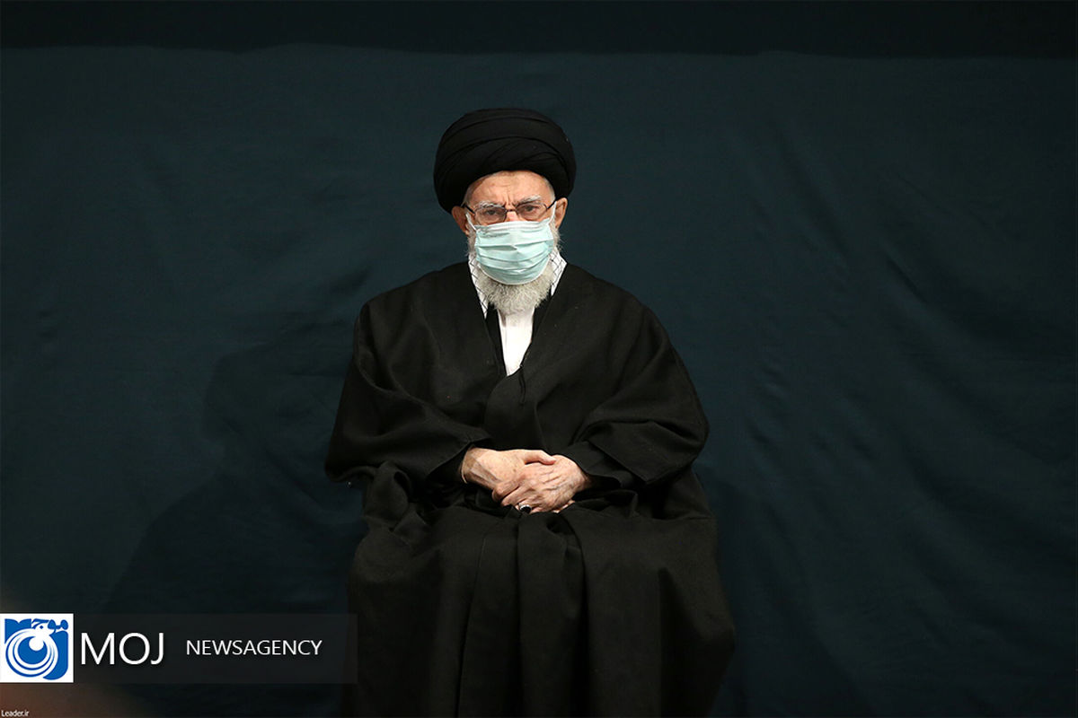 آخرین شب عزاداری شهادت حضرت فاطمه زهرا (س) با حضور رهبر انقلاب 