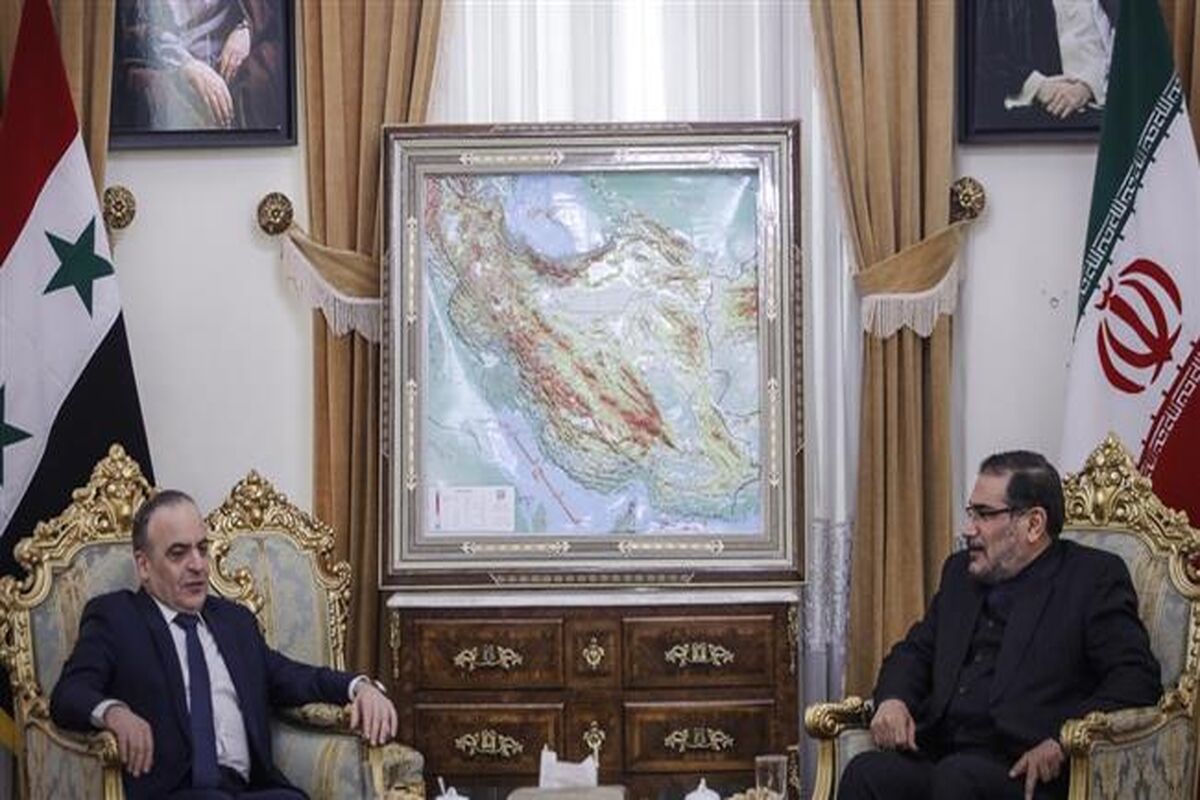 دیدار نخست‌ وزیر سوریه با دریادار شمخانی